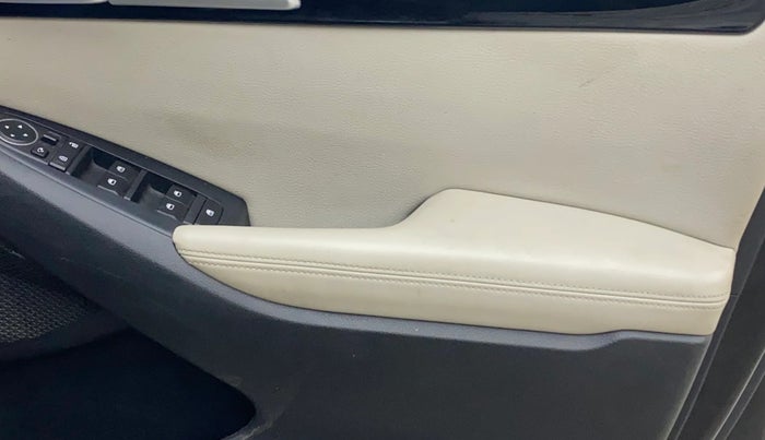 2020 KIA SELTOS HTX 1.5 PETROL, Petrol, Manual, 58,895 km, Driver Side Door Panels Control