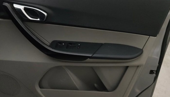 2018 Tata Tiago XZA PETROL, Petrol, Automatic, 37,593 km, Driver Side Door Panels Control