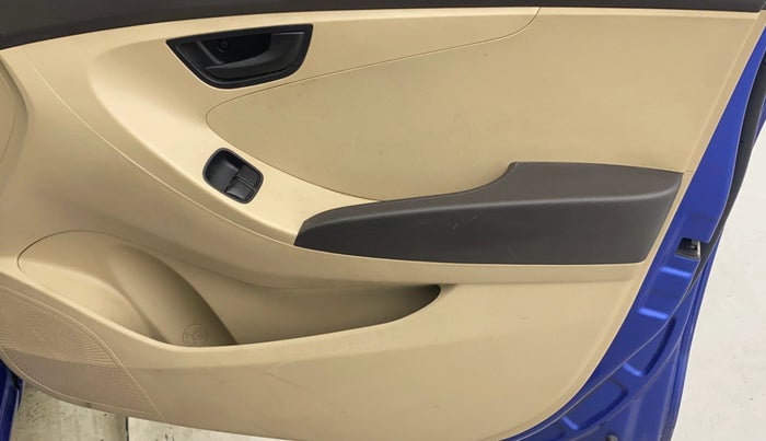 2017 Hyundai Eon ERA +, Petrol, Manual, 48,868 km, Driver Side Door Panels Control