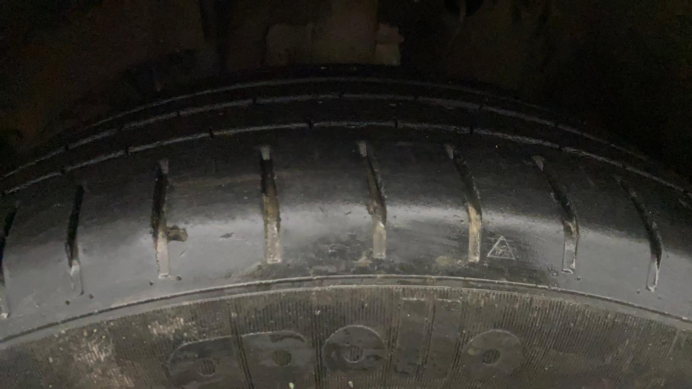 2019 Toyota Glanza G CVT, Petrol, Automatic, 76,551 km, Left Front Tyre Tread