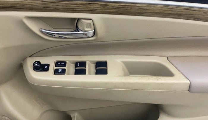 2018 Maruti Ciaz ALPHA 1.5 SHVS PETROL, Petrol, Manual, 53,489 km, Driver Side Door Panels Control