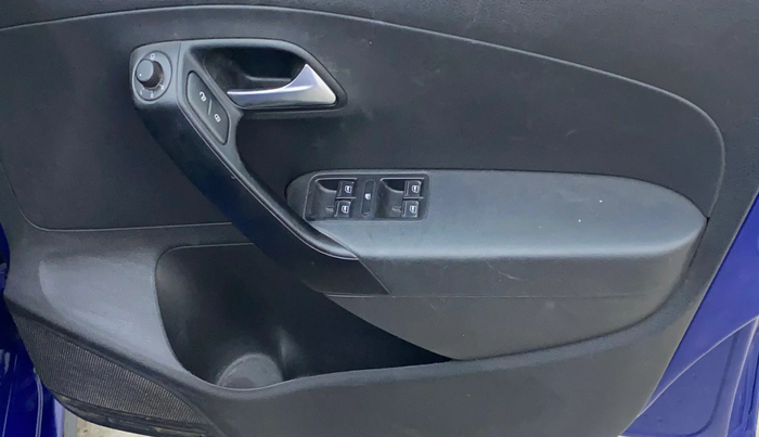 2020 Volkswagen Polo HIGHLINE PLUS 1.0L TSI AT, Petrol, Automatic, 35,505 km, Driver Side Door Panels Control