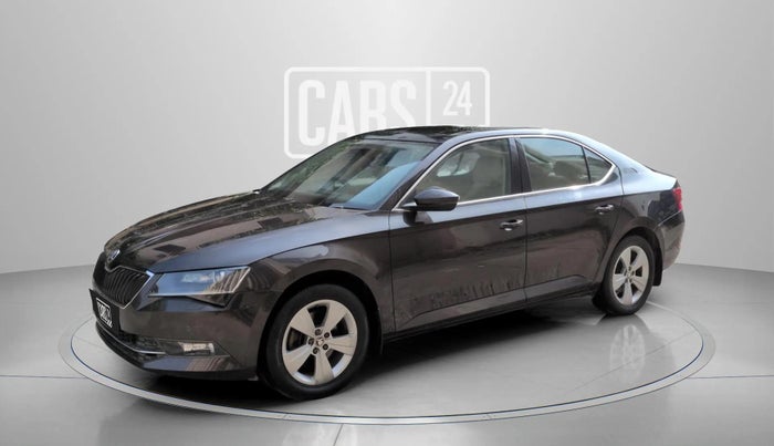 2017 Skoda Superb STYLE 1.8 TSI AT, Petrol, Automatic, 36,581 km, Left Front Diagonal