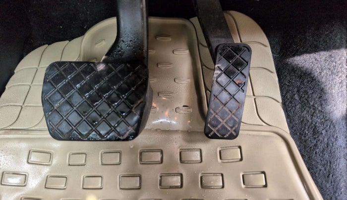 2017 Skoda Superb STYLE 1.8 TSI AT, Petrol, Automatic, 36,581 km, Pedals