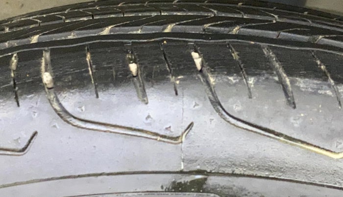 2024 Tata NEXON Pure S 1.2 Revotron 6AMT, Petrol, Automatic, 7,192 km, Left Rear Tyre Tread