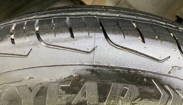 2024 Tata NEXON Pure S 1.2 Revotron 6AMT, Petrol, Automatic, 7,192 km, Right Rear Tyre Tread