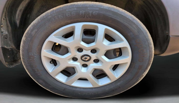 2019 Renault Duster 110 PS RXS MT DIESEL, Diesel, Manual, 37,645 km, Right Front Wheel