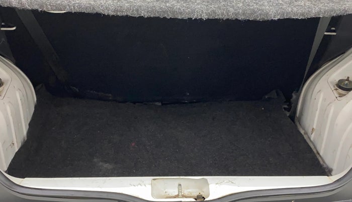 2016 Renault Kwid RXL, Petrol, Manual, 47,457 km, Boot Inside