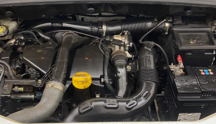 2015 Renault Lodgy 110 PS RXZ STEPWAY 8 STR, Diesel, Manual, 28,953 km, Engine View