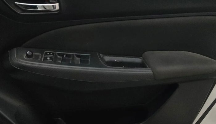 2019 Maruti Swift VXI, Petrol, Manual, 1,05,798 km, Driver Side Door Panels Control