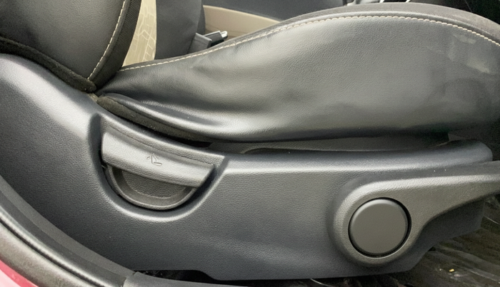 2015 Hyundai Grand i10 ASTA AT 1.2 KAPPA VTVT, Petrol, Automatic, 45,488 km, Driver Side Adjustment Panel