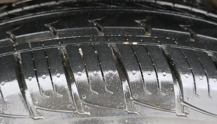 2019 Renault Duster RXS PETROL, Petrol, Manual, 56,513 km, Right Rear Tyre Tread