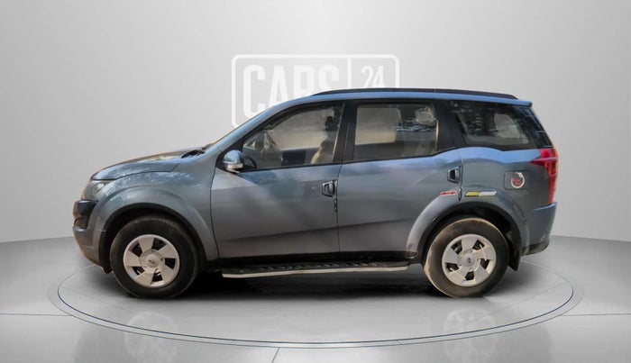 2016 Mahindra XUV500 W6, Diesel, Manual, 64,362 km, Left Side