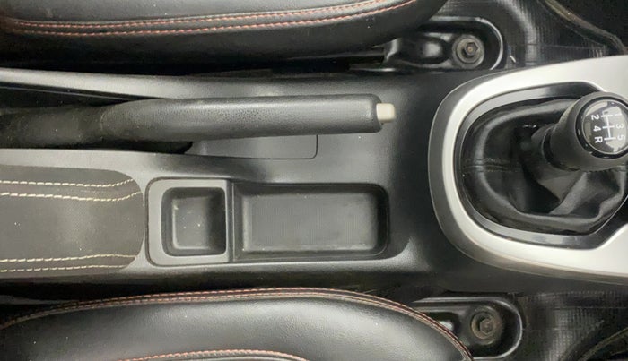 2019 Honda WR-V 1.2L I-VTEC VX MT, Petrol, Manual, 45,867 km, Gear Lever