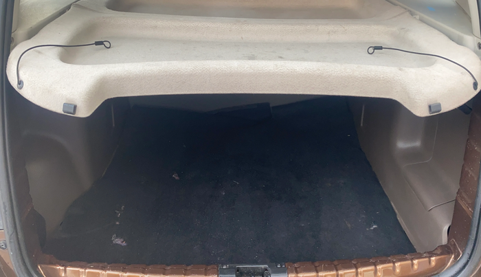 2016 Renault Duster RXL PETROL, Petrol, Manual, 52,815 km, Boot Inside