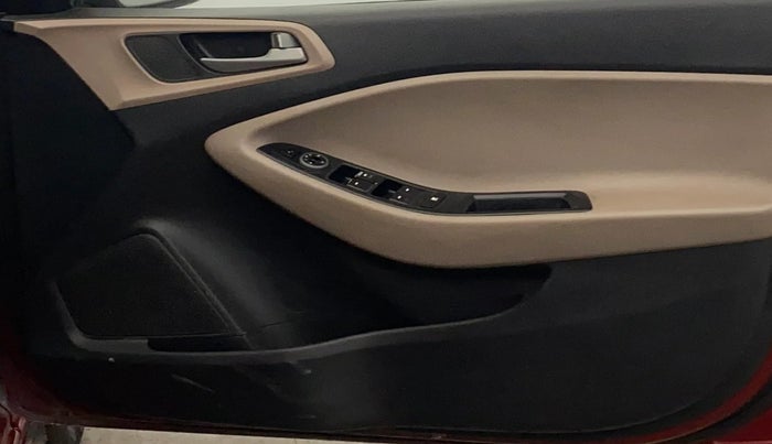 2018 Hyundai Elite i20 SPORTZ 1.2, Petrol, Manual, 90,378 km, Driver Side Door Panels Control