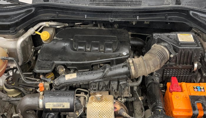 2023 Mahindra XUV300 W6 1.2 PETROL, Petrol, Manual, 38,391 km, Engine View