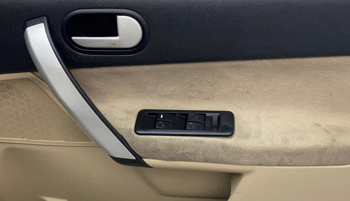 2014 Ford Classic 1.4 TITANIUM DIESEL, Diesel, Manual, 85,337 km, Driver Side Door Panels Control