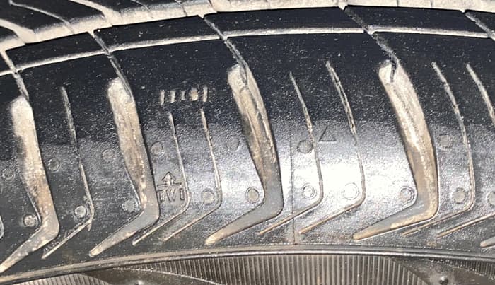 2017 Maruti Baleno ZETA CVT PETROL 1.2, Petrol, Automatic, 53,593 km, Left Front Tyre Tread