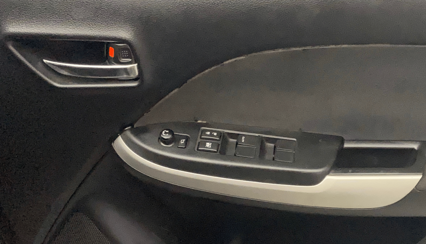 2017 Maruti Baleno ZETA CVT PETROL 1.2, Petrol, Automatic, 53,593 km, Driver Side Door Panels Control