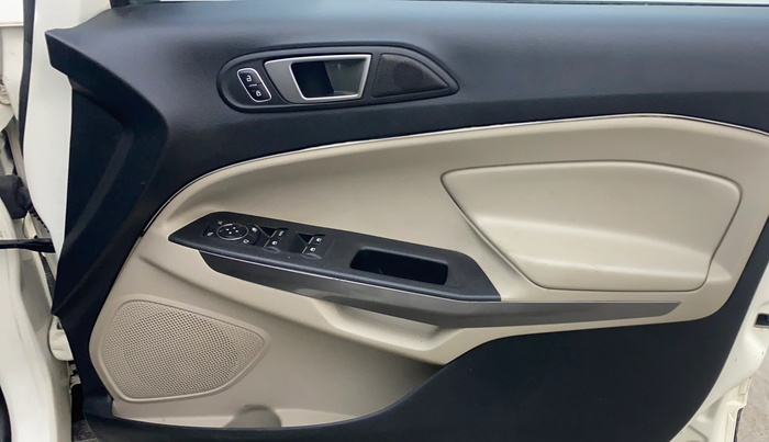 2021 Ford Ecosport TITANIUM 1.5L DIESEL, Diesel, Manual, 49,116 km, Driver Side Door Panels Control