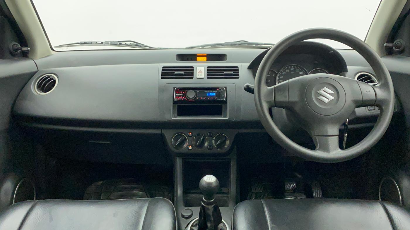 2011 Maruti Swift VXI, Petrol, Manual, 48,974 km, Dashboard