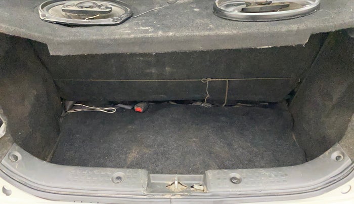2011 Maruti Swift VXI, Petrol, Manual, 48,974 km, Boot Inside