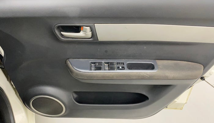 2011 Maruti Swift VXI, Petrol, Manual, 48,974 km, Driver Side Door Panels Control