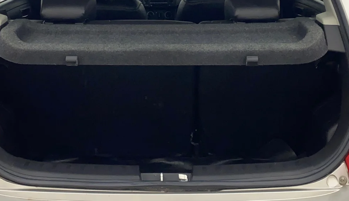 2016 Maruti Swift VXI, Petrol, Manual, 18,988 km, Boot Inside