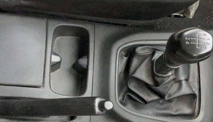 2020 Renault TRIBER RXL MT, Petrol, Manual, 93,801 km, Gear Lever