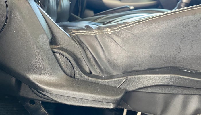 2021 Maruti Baleno ZETA CVT PETROL 1.2, Petrol, Automatic, 95,659 km, Driver Side Adjustment Panel