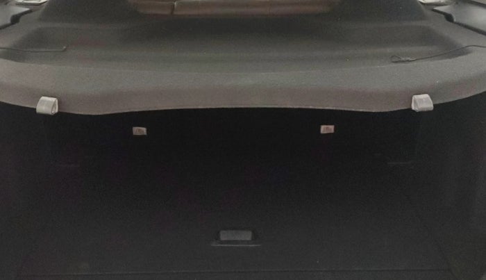 2020 Tata Harrier XZA PLUS 2.0L, Diesel, Automatic, 64,403 km, Boot Inside