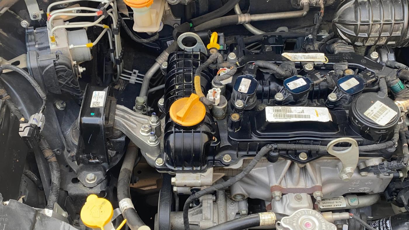 2021 Tata ALTROZ XZ PLUS PETROL DARK EDITION, Petrol, Manual, 40,079 km, Engine View - Right