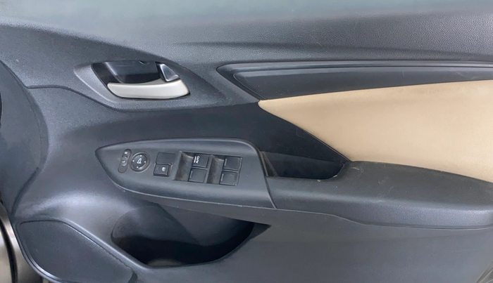 2017 Honda Jazz 1.2L I-VTEC SV, Petrol, Manual, 31,267 km, Driver Side Door Panels Control