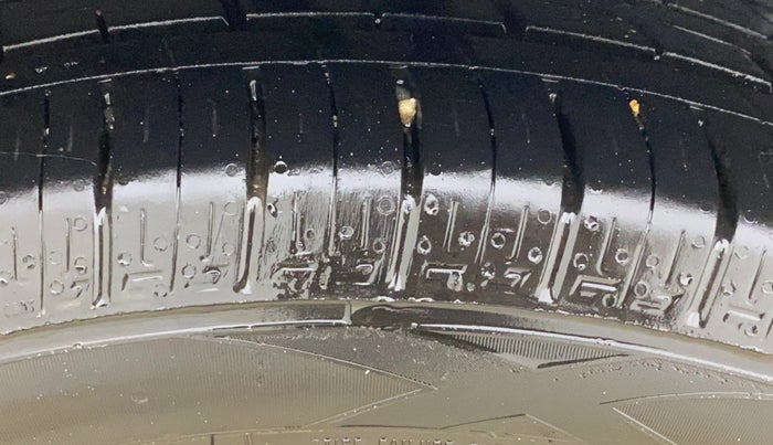 2022 Maruti Ciaz ALPHA  AT 1.5 SHVS PETROL, Petrol, Automatic, 95,494 km, Right Rear Tyre Tread