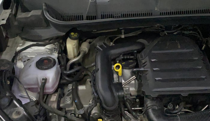 2024 Volkswagen TAIGUN COMFORTLINE 1.0 TSI MT, Petrol, Manual, 38,062 km, Engine View - Right