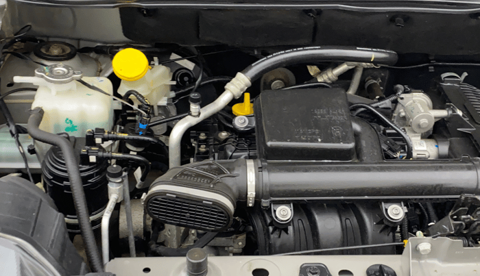 2023 Renault TRIBER RXT, Petrol, Manual, 28,302 km, Engine View - Right