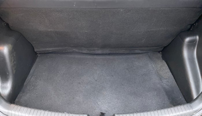 2014 Hyundai Grand i10 SPORTZ 1.2 KAPPA VTVT, Petrol, Manual, 56,412 km, Boot Inside