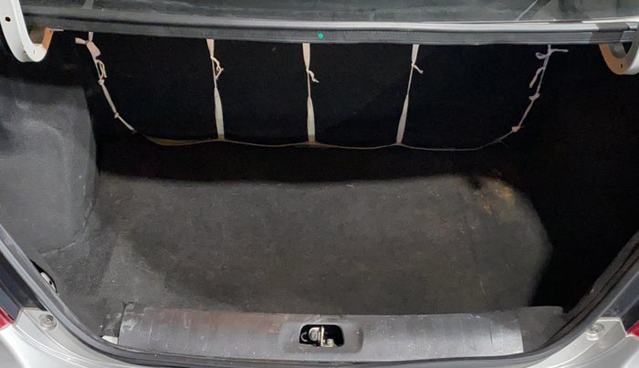 2016 Maruti Swift Dzire LXI (O), Petrol, Manual, 17,567 km, Boot Inside