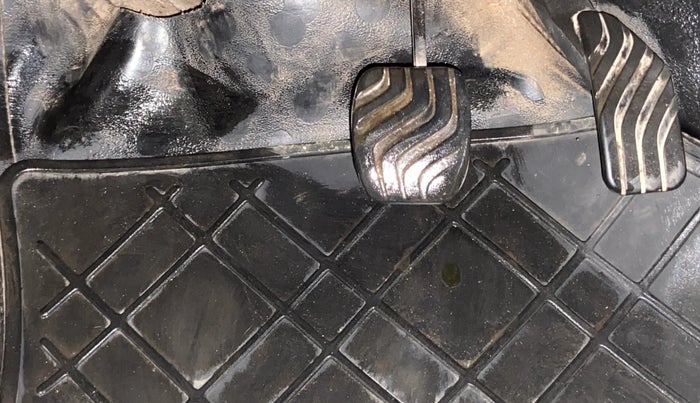 2016 Renault Kwid RXT 1.0 AMT, Petrol, Automatic, 94,221 km, Pedals