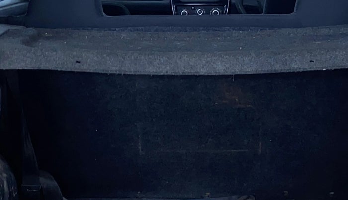 2016 Renault Kwid RXT 1.0 AMT, Petrol, Automatic, 94,221 km, Boot Inside