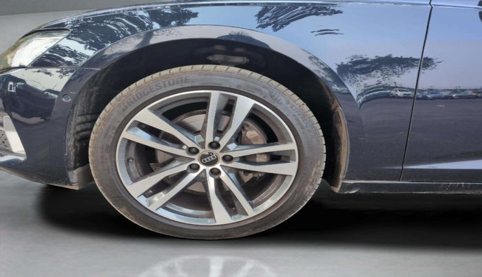 2024 Audi A6 45 TFSI TECHNOLOGY, Petrol, Automatic, 4,405 km, Left Front Wheel