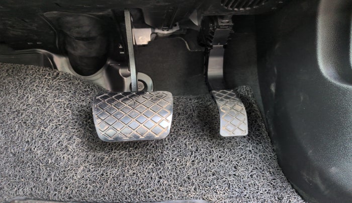 2024 Audi A6 45 TFSI TECHNOLOGY, Petrol, Automatic, 4,405 km, Pedals