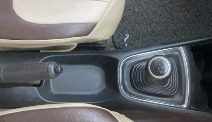 2019 Honda Amaze 1.2L I-VTEC S, Petrol, Manual, 1,14,792 km, Gear Lever