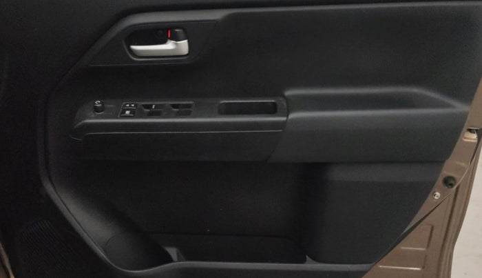 2019 Maruti New Wagon-R VXI (O) 1.0 AMT , Petrol, Automatic, 24,256 km, Driver Side Door Panels Control