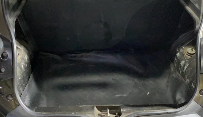 2017 Renault Kwid RXT 1.0 AMT (O), Petrol, Automatic, 76,720 km, Boot Inside