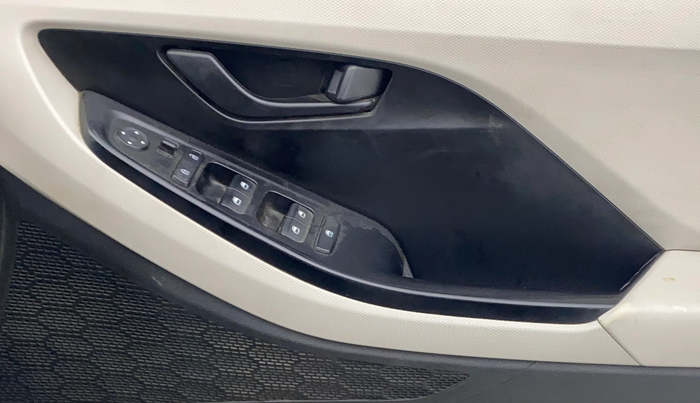 2021 Hyundai Creta E 1.5 DIESEL, Diesel, Manual, 99,395 km, Driver Side Door Panels Control