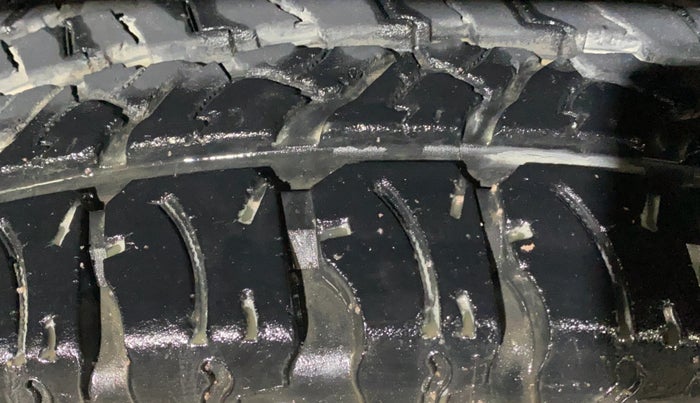 2022 Mahindra Thar LX HT PETROL 4WD MT, Petrol, Manual, 14,974 km, Left Front Tyre Tread