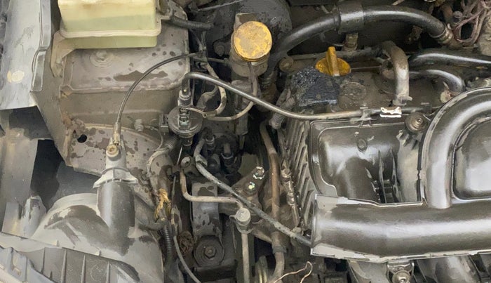 2017 Renault Kwid RXT 1.0 AMT, Petrol, Automatic, 75,218 km, Engine View - Right