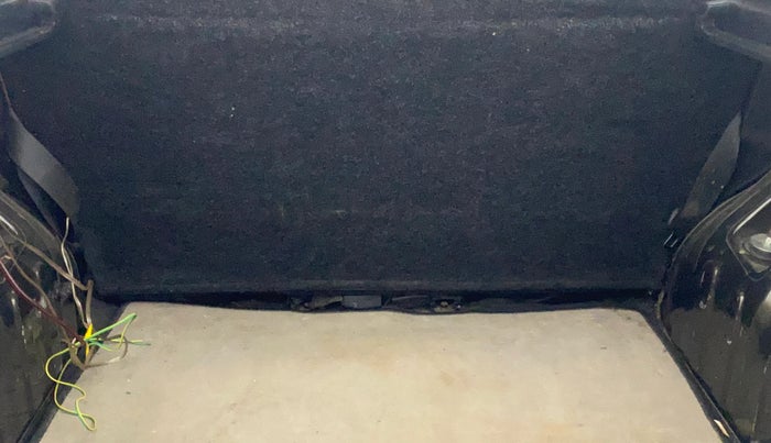 2017 Renault Kwid RXT 1.0 AMT, Petrol, Automatic, 75,218 km, Boot Inside